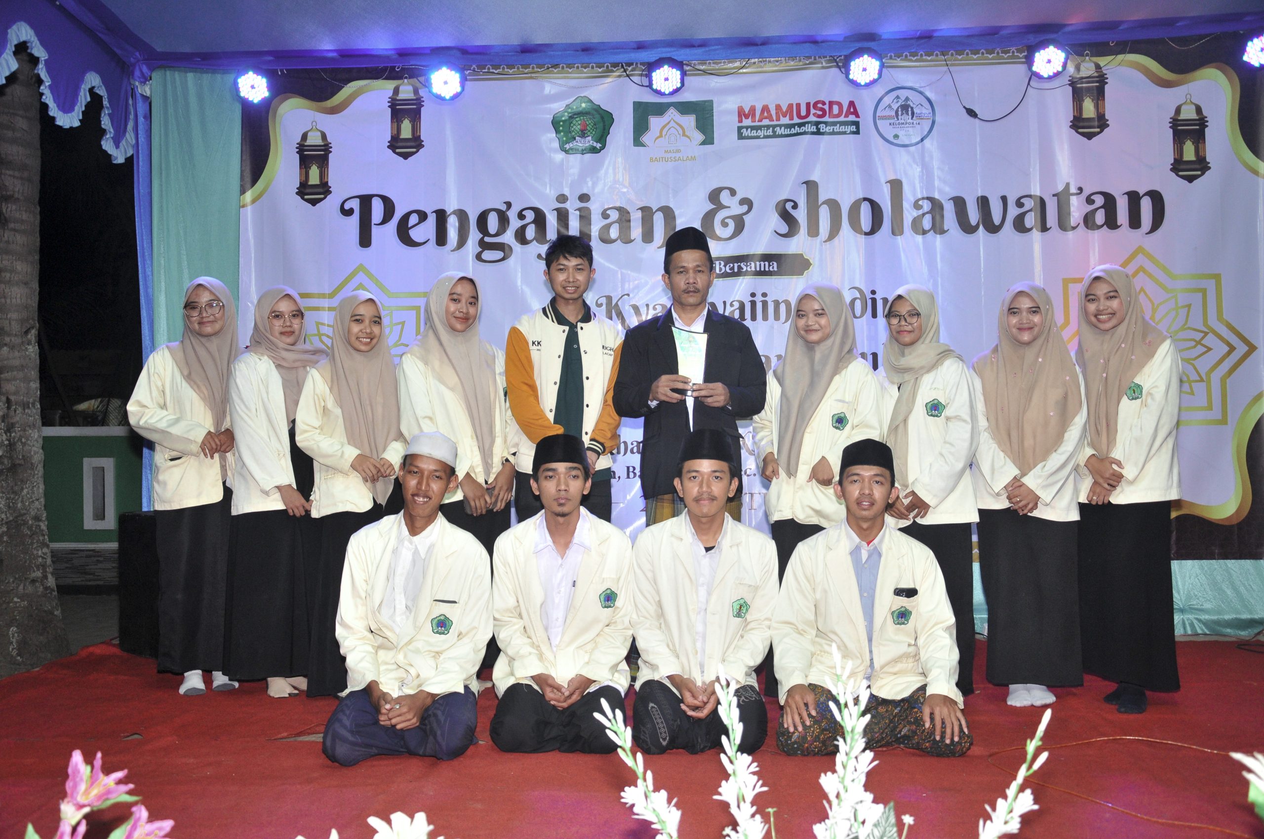 Banjararjo Bersholawat dalam Rangka Pelepasan Mahasiswa KKN UNUGHA